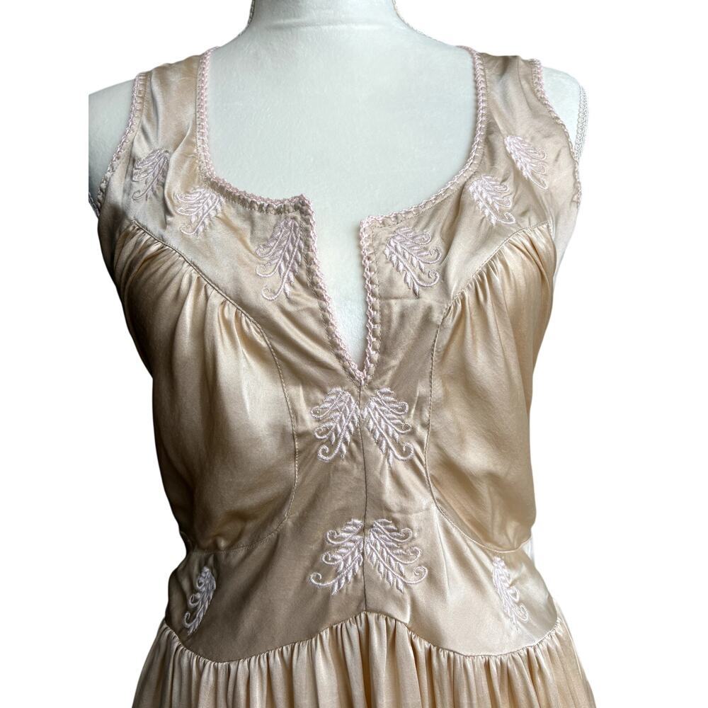 Chasing Unicorns BNWT Vintage-Inspired Embroidered Silk Dress Size S - Picture 9 of 14